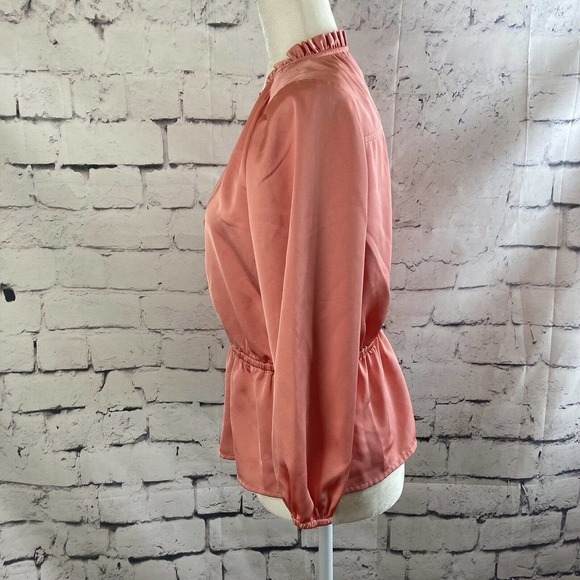 J Crew V-neck button detail peplum top Pink Salmon Womens size 6 Style AC668 - Picture 2 of 12